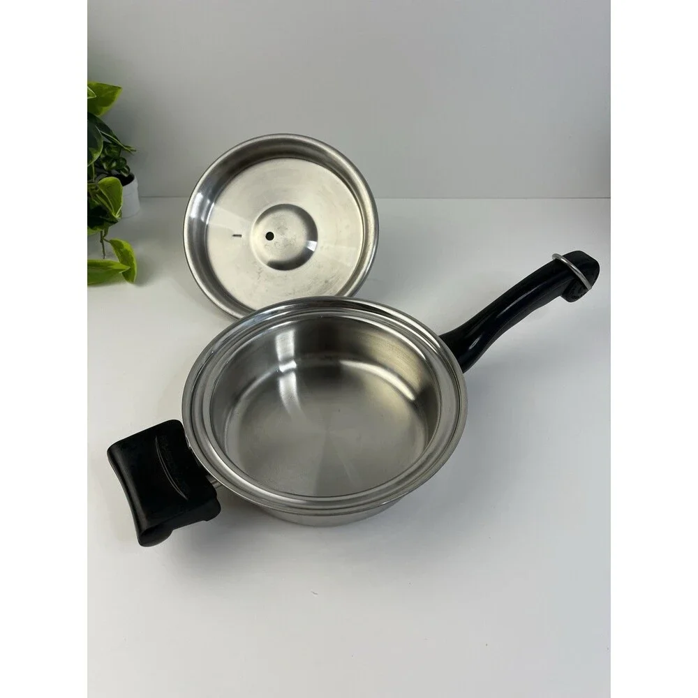 Stainless Steel Sauce Pan Pro Health Ultra Magnetic Induction Core 1Qt w Lid USA